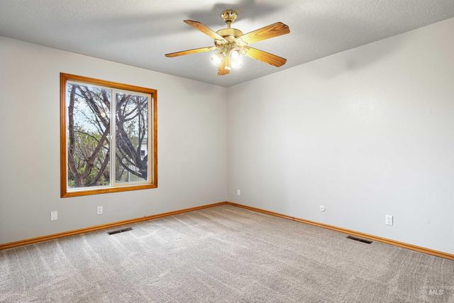 295 Howard Drive, Twin Falls, ID 83301