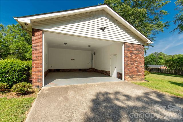 956 Providence Road, Lancaster, SC 29720