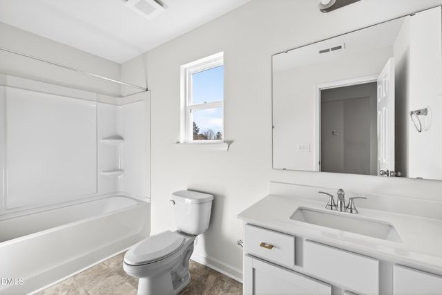 114 Silent Bend Drive 244, Clayton, NC 27527