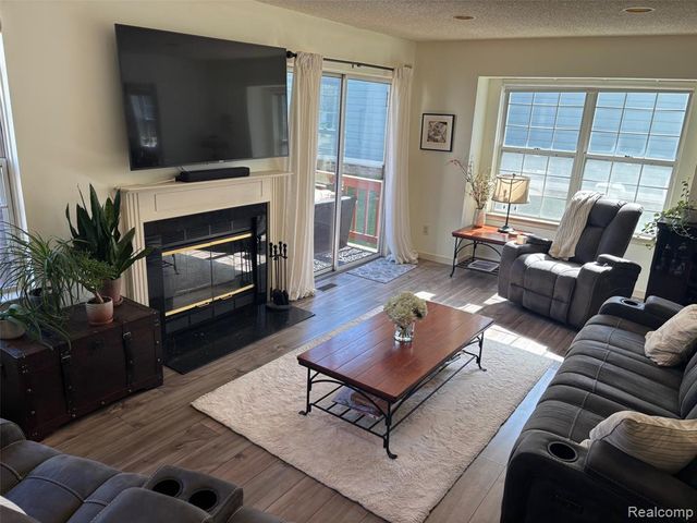 41532 Belden Circle, Novi, MI 48377