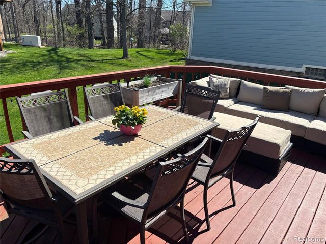 41532 Belden Circle, Novi, MI 48377