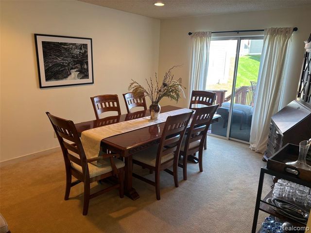 41532 Belden Circle, Novi, MI 48377