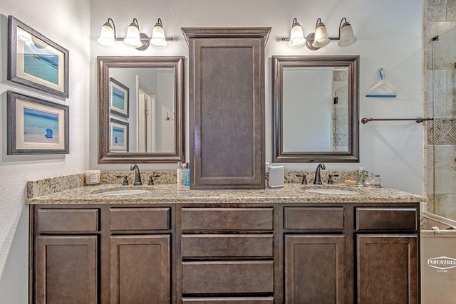 520 W 30th Street, Houston, TX 77018