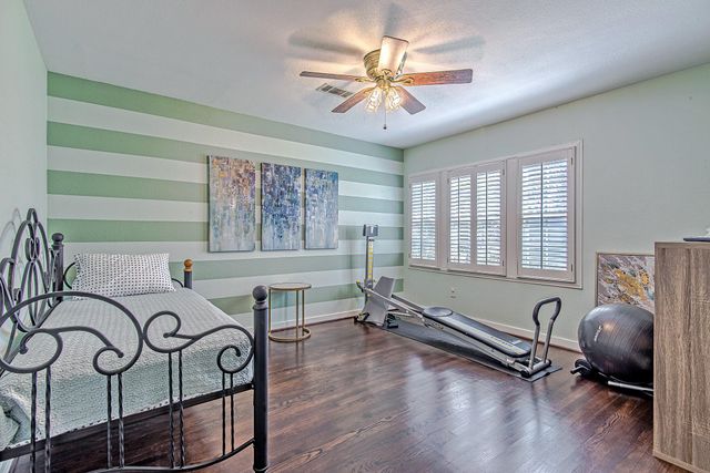 520 W 30th Street, Houston, TX 77018