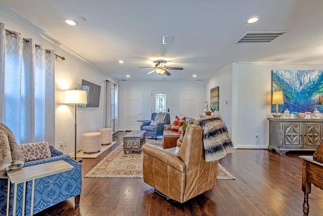 520 W 30th Street, Houston, TX 77018