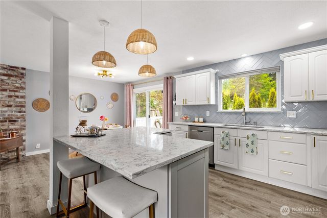 4829 S 166th St, Seatac, WA 98188
