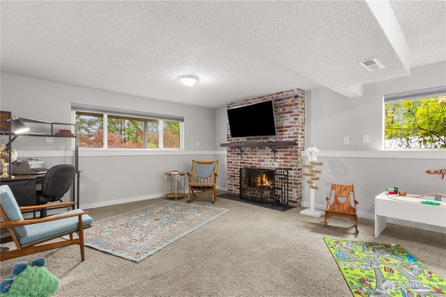 4829 S 166th St, Seatac, WA 98188