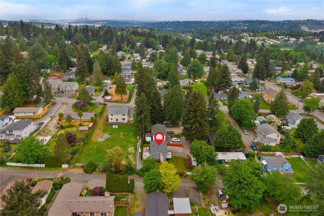 4829 S 166th St, Seatac, WA 98188