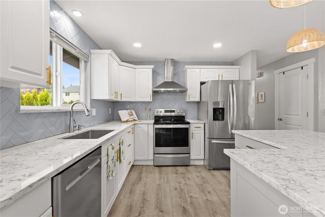 4829 S 166th St, Seatac, WA 98188