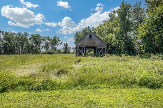 1742 50th Avenue, Lake Wilson, MN 56151