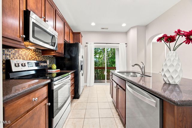 8743 Cypress Grove Run, Raleigh, NC 27612