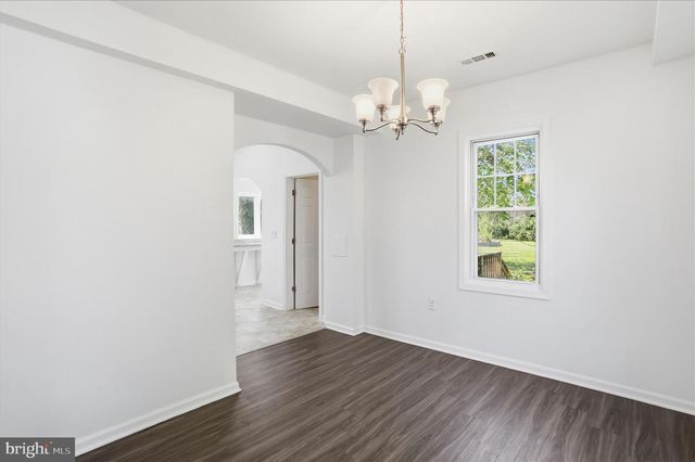 3552 WINCHESTER AVE, Martinsburg, WV 25405