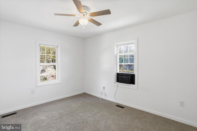 3552 WINCHESTER AVE, Martinsburg, WV 25405