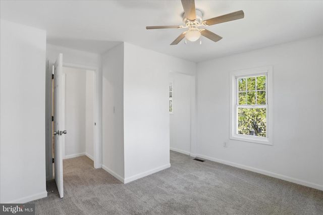 3552 WINCHESTER AVE, Martinsburg, WV 25405