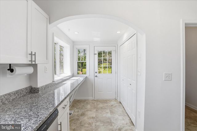 3552 WINCHESTER AVE, Martinsburg, WV 25405
