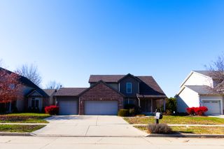 1307 Longford Lane, Bloomington, IL 61704