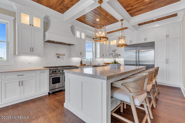 108 Dickman Drive, Lavallette, NJ 08735