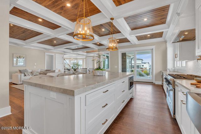 108 Dickman Drive, Lavallette, NJ 08735