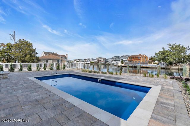 108 Dickman Drive, Lavallette, NJ 08735