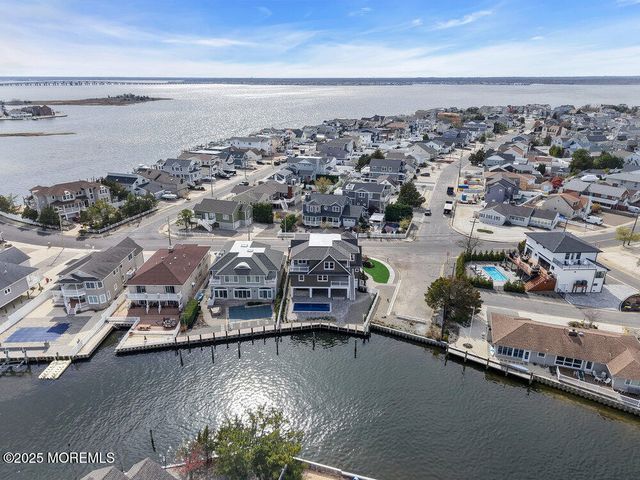108 Dickman Drive, Lavallette, NJ 08735
