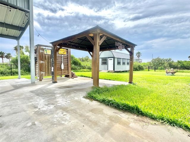 1314 Anderson Avenue, Port Bolivar, TX 77650