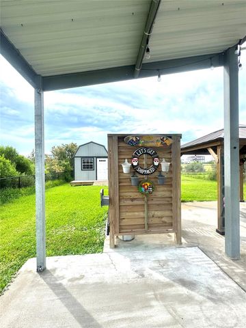 1314 Anderson Avenue, Port Bolivar, TX 77650