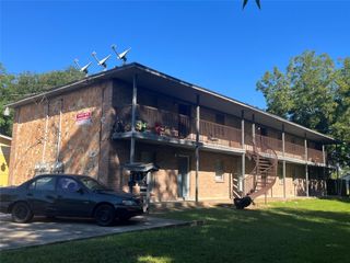 1842 Thompson Street, La Marque, TX 77568
