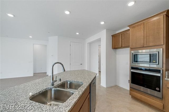 10 Sun Lily Lane, Henderson, NV 89011