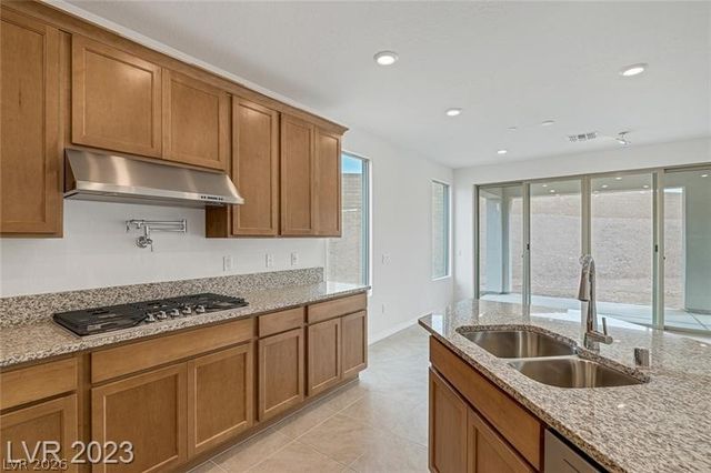 10 Sun Lily Lane, Henderson, NV 89011