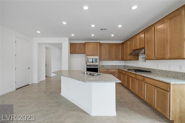 10 Sun Lily Lane, Henderson, NV 89011