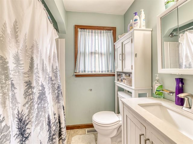 214 Cleveland Street, Trenton, MI 48183