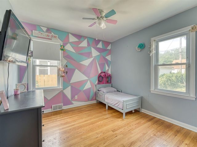 214 Cleveland Street, Trenton, MI 48183