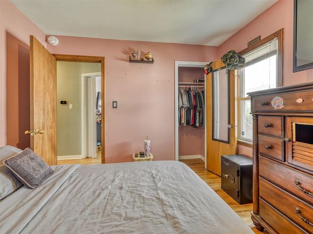 214 Cleveland Street, Trenton, MI 48183