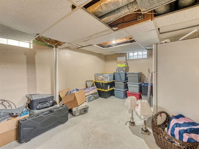 214 Cleveland Street, Trenton, MI 48183