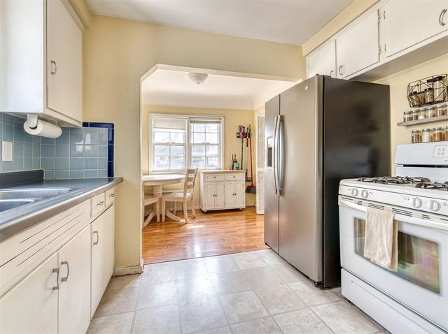 214 Cleveland Street, Trenton, MI 48183