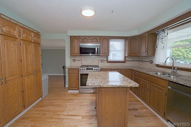 58 Hillwood Drive, Cheektowaga, NY 14227