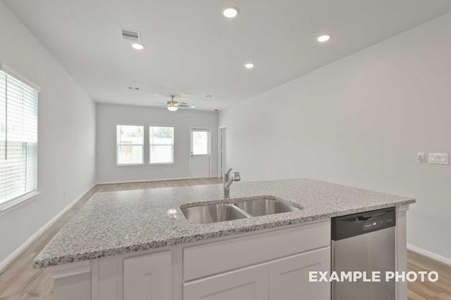2120 South Canopy Crossing Circle, Conroe, TX 77301