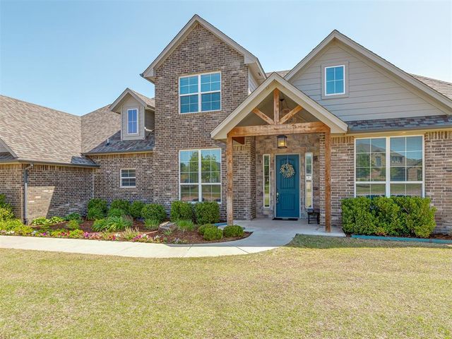 15218 Colonia Bella Drive, Edmond, OK 73013