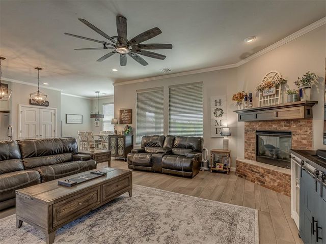 15218 Colonia Bella Drive, Edmond, OK 73013