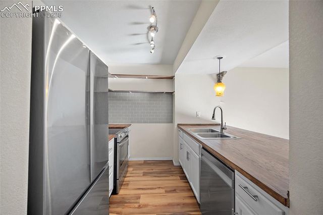 4279 Hunting Meadows Circle 5, Colorado Springs, CO 80916