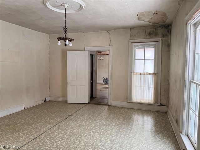 5281 Monroe Center Road, Conneaut, OH 44030