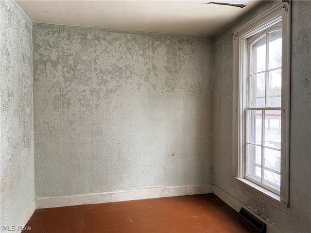 5281 Monroe Center Road, Conneaut, OH 44030