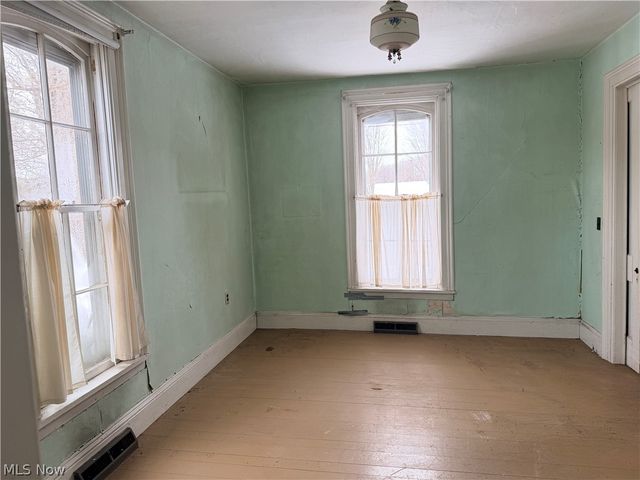 5281 Monroe Center Road, Conneaut, OH 44030