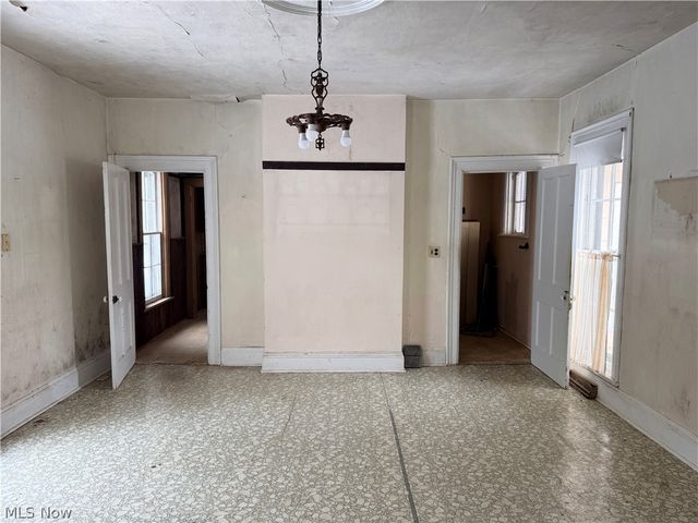 5281 Monroe Center Road, Conneaut, OH 44030