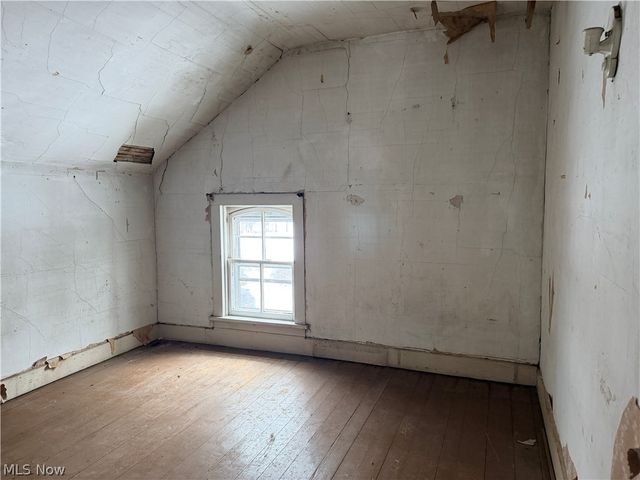 5281 Monroe Center Road, Conneaut, OH 44030