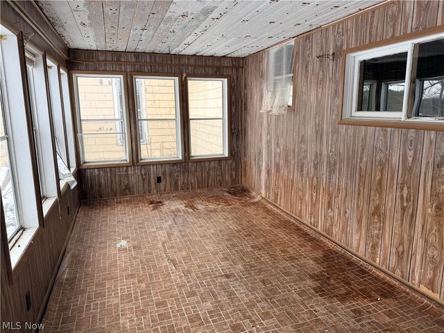 5281 Monroe Center Road, Conneaut, OH 44030