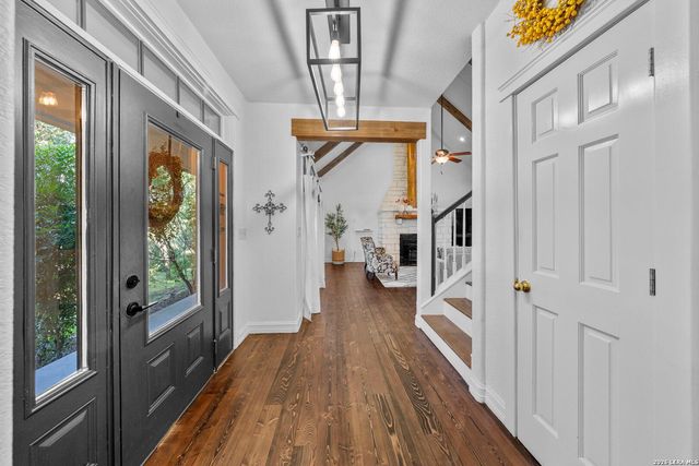 211 BENTWOOD DR, Spring Branch, TX 78070