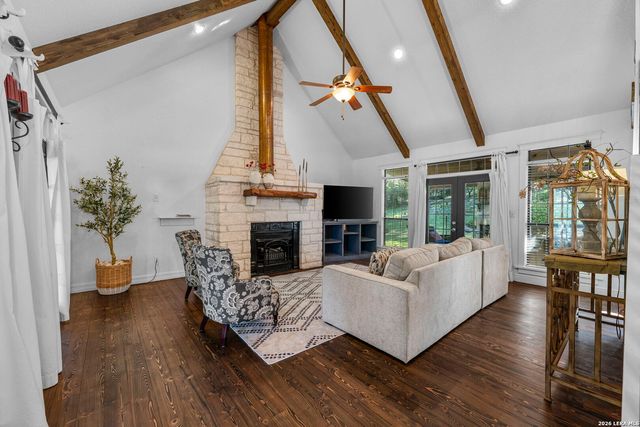 211 BENTWOOD DR, Spring Branch, TX 78070