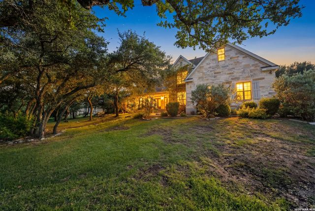 211 BENTWOOD DR, Spring Branch, TX 78070