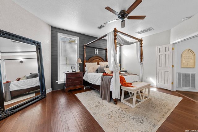 211 BENTWOOD DR, Spring Branch, TX 78070